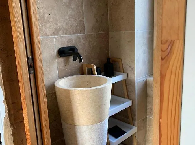 Charmante Petite Maison بيت للعطل *