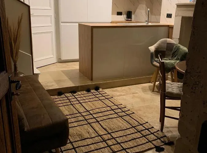 Charmante Petite Maison *